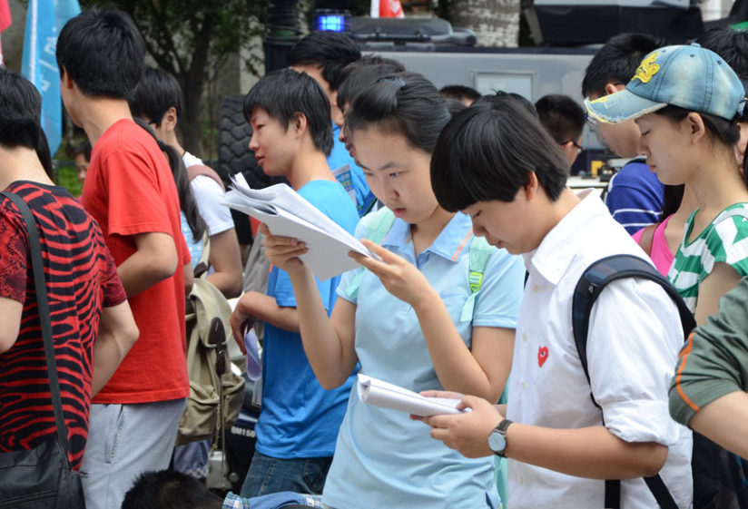 安徽连丢了两张身份证的考生，高考成绩怎么样？考上本科没有问题