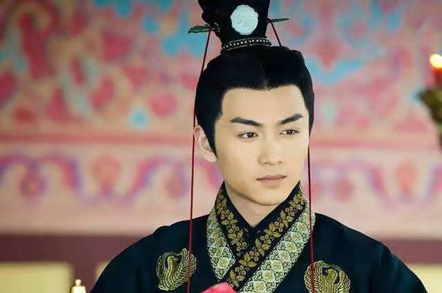 10位新生代“古装男神”：肖战龚俊上榜，谁是你的心头爱？
