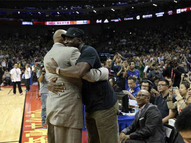 nba中国有哪些赛(NBA五大中国赛，姚麦火箭开天辟地，乔丹访华力压众多巨星！)