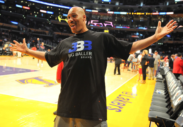 nba三球为什么如此出名（三球要进NBA了！单场92分，高中辍学，大学不读也能选秀前三）