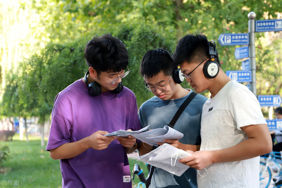 大学英语四六级没过，对考研和找工作有影响吗？听听学姐怎么说