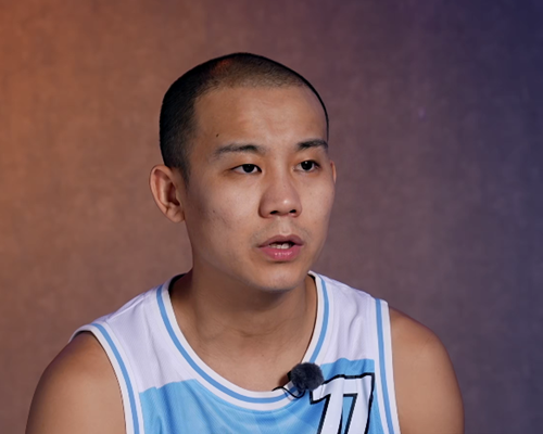 曹芳为什么进不了nba(这就是灌篮：为什么针对曹芳？投进了也不夸你，因为打得不合理)