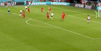 欧洲杯-英格兰加时2-1丹麦进决赛 斯特林造点凯恩制胜球