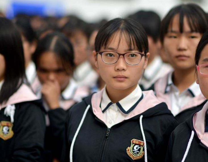 高三生面临高考压力大，该如何给自己减压，细心家长给你支招