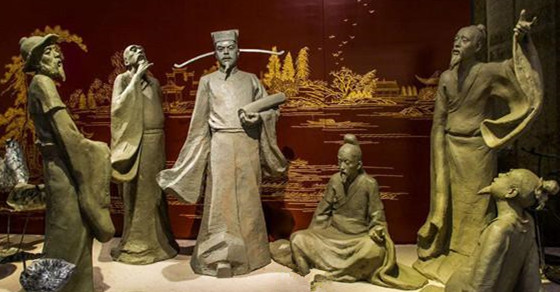 《登飞来峰》：不畏浮云遮望眼，自缘身在最高层