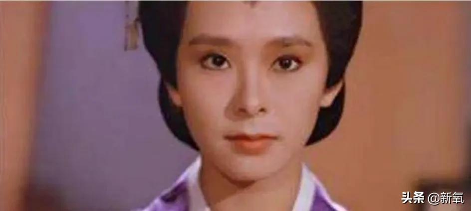 sm国内女女图片(sm公司又推出了新女团，她的脸到底有多细？)