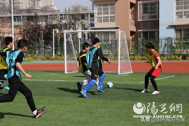 足球比赛领导讲话稿（大雁塔小学雁南分校：点燃绿茵烽火 放飞足球梦想）