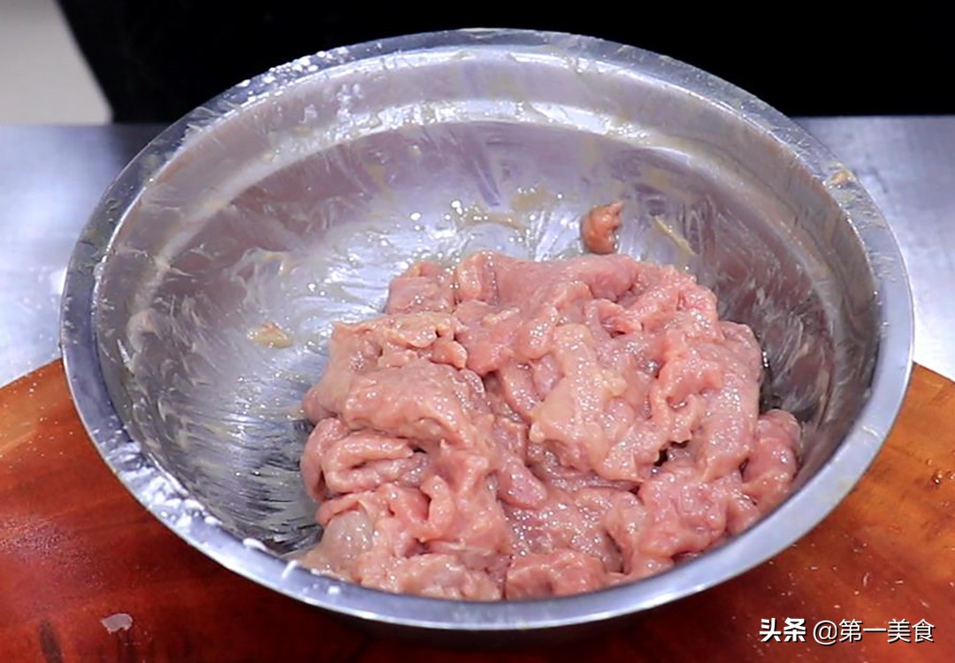 酸菜牛肉怎么做好吃（教你详细做法牛肉鲜嫩入味）