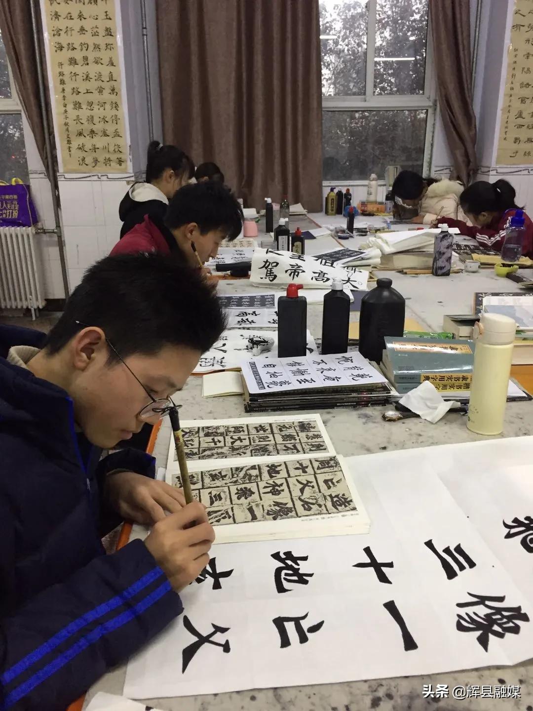 河南辉县丨新年添华彩 丹青绘辉煌——我市二中2021届美术、书法考生在省专业统考中成绩喜人