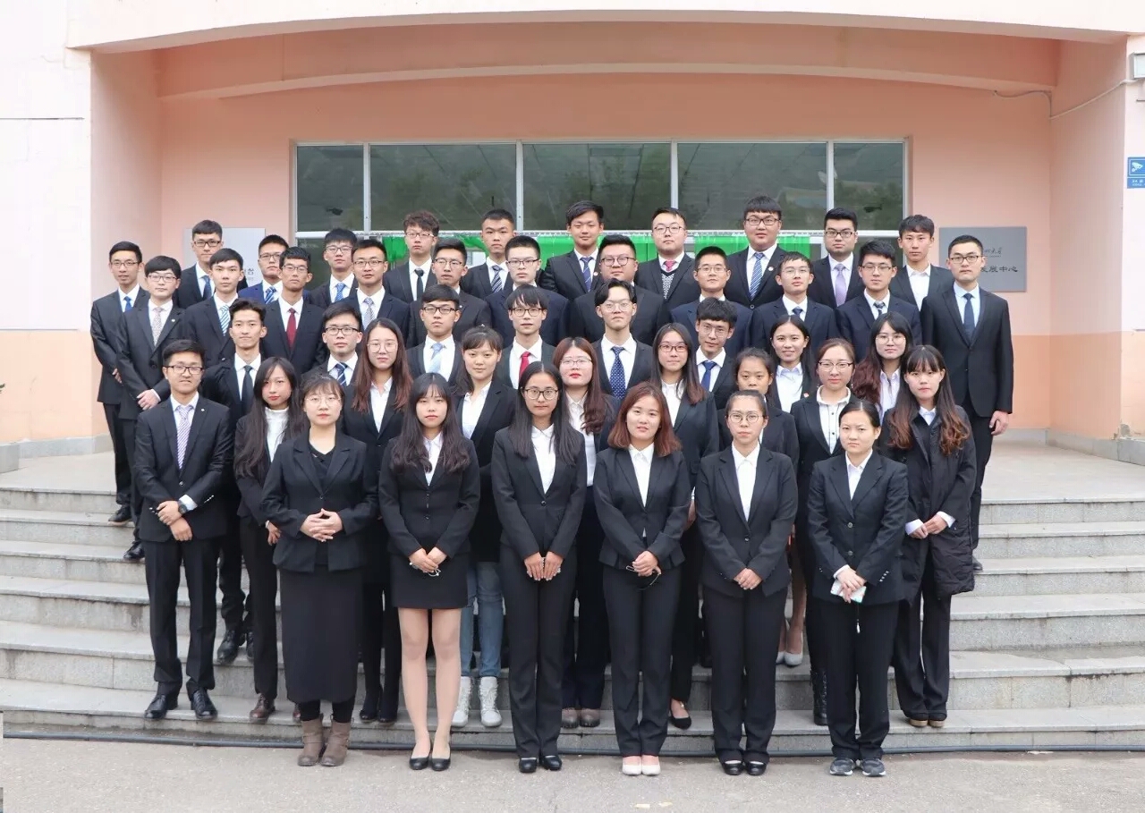 大学学生会多次上“热搜”，大一新生，还要不要加入学生会？