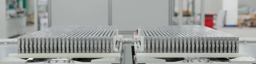 详解DM-i超级混动，比亚迪的黑科技到底有多牛？