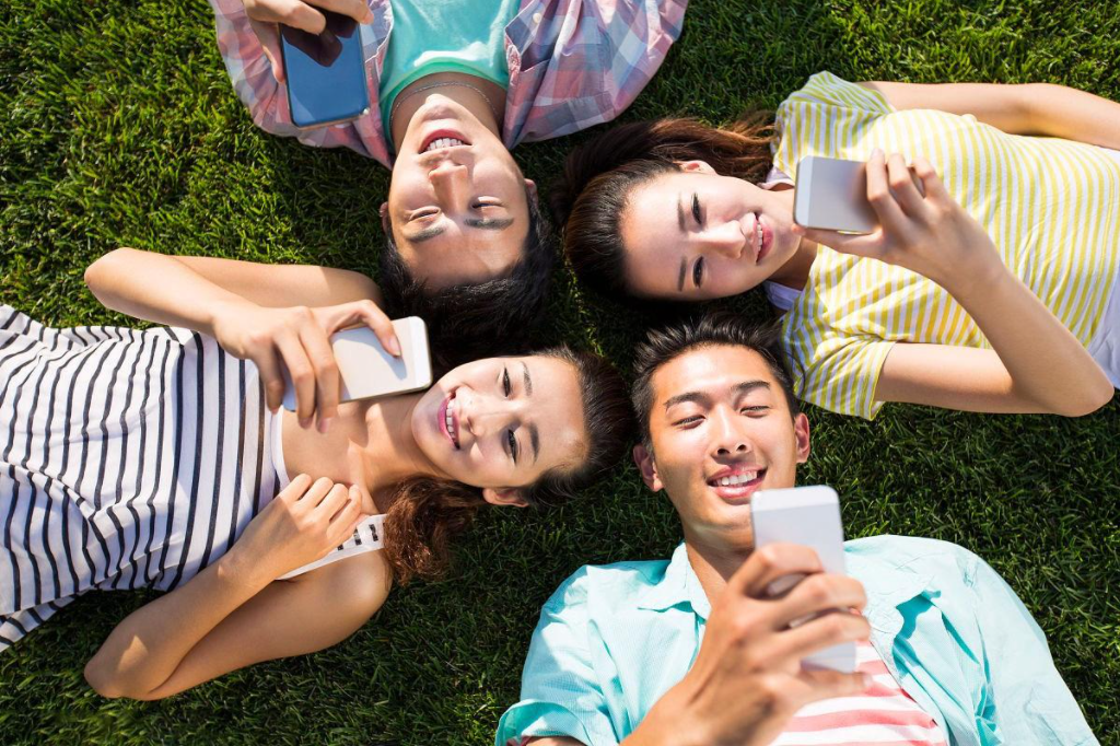 南开教授艾跃进曾告诫学生：穷不是你的错误，虚荣是你的错误