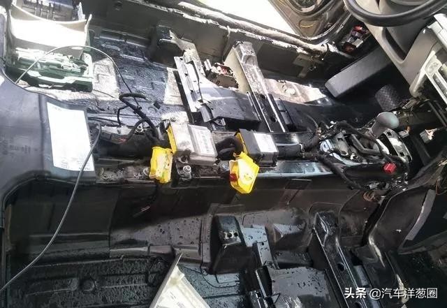 泡水车知道这些就够了，车贩子都这么看，小白买二手车都被骗不了