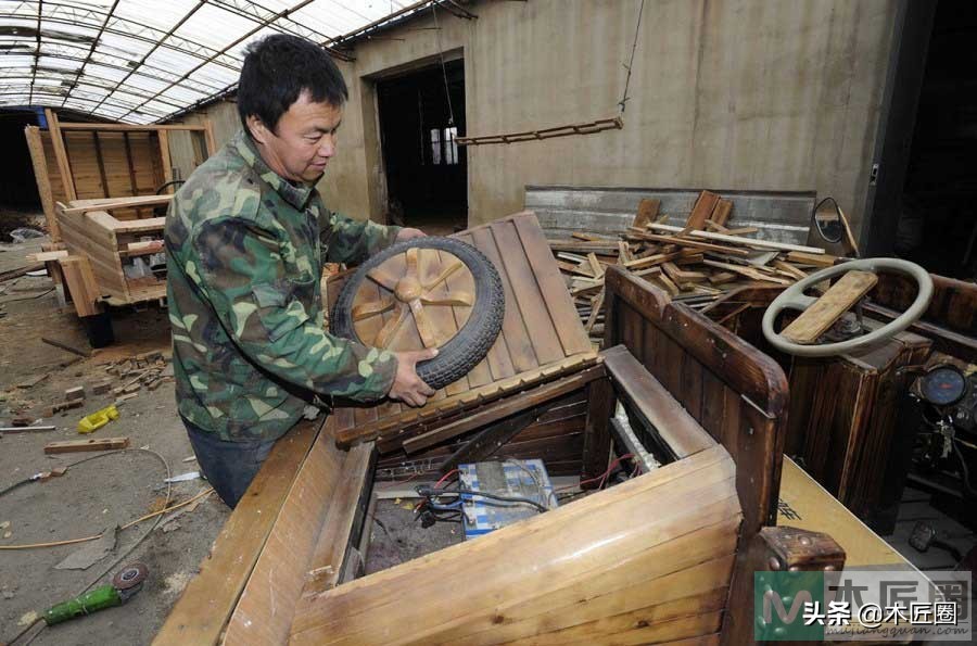 八级木匠？室内外装修都干得来，利用空闲时间打造木质电动轿车