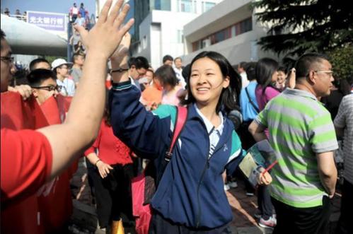 我国一所985高校惨遭滑铁卢，断档现象多次出现，考生们注意了