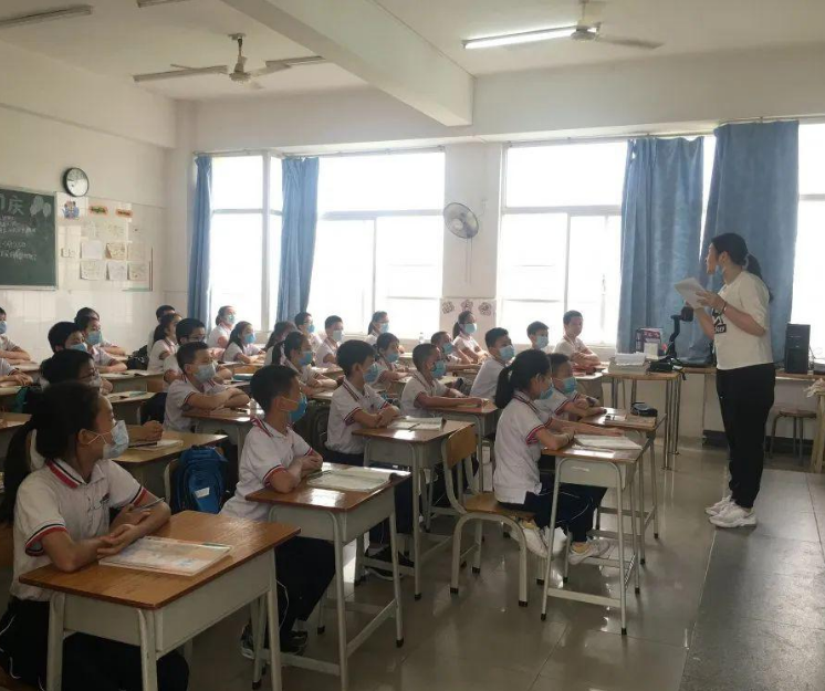 民办学校可能凉了？中小学要“民转公”，那私立老师要何去何从？