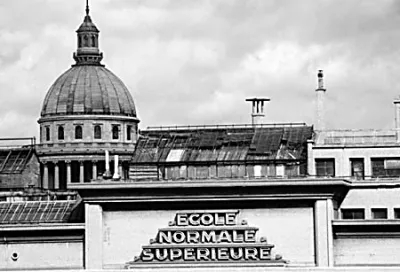 为什么“师范大学”译成normal，清华大学是Tsinghua？