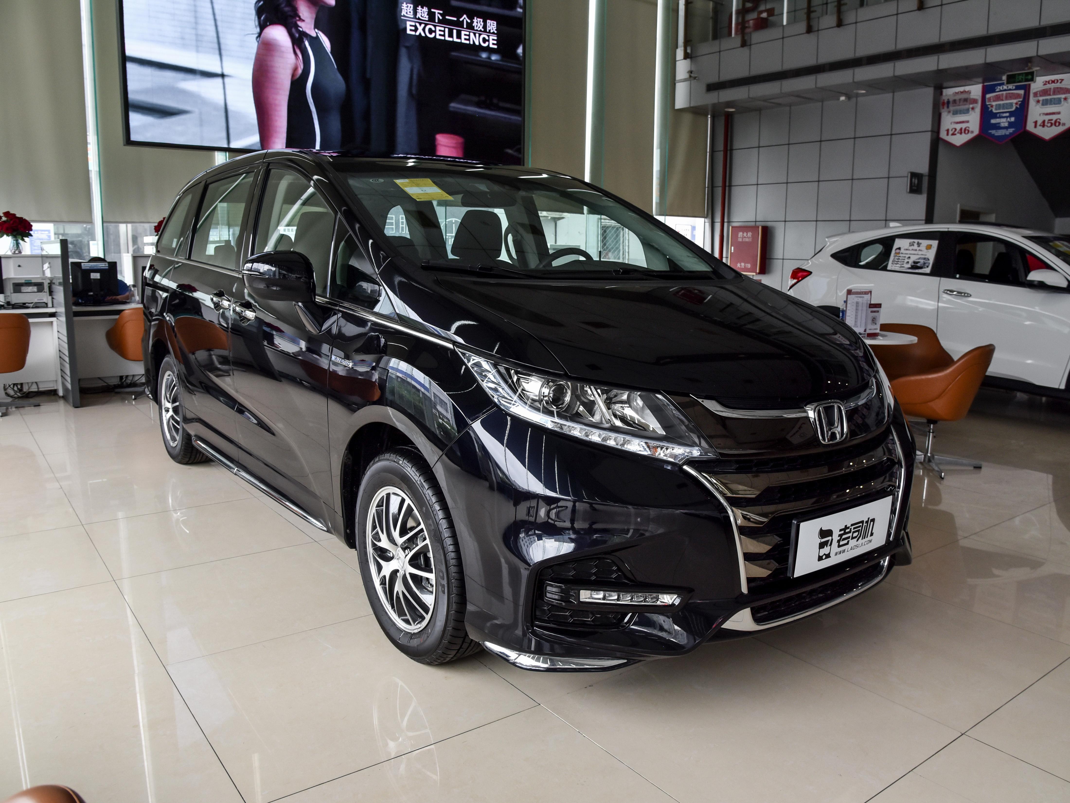 7座大mpv油耗堪比小代步车,5.8l油耗还是日系,实拍本田奥德赛