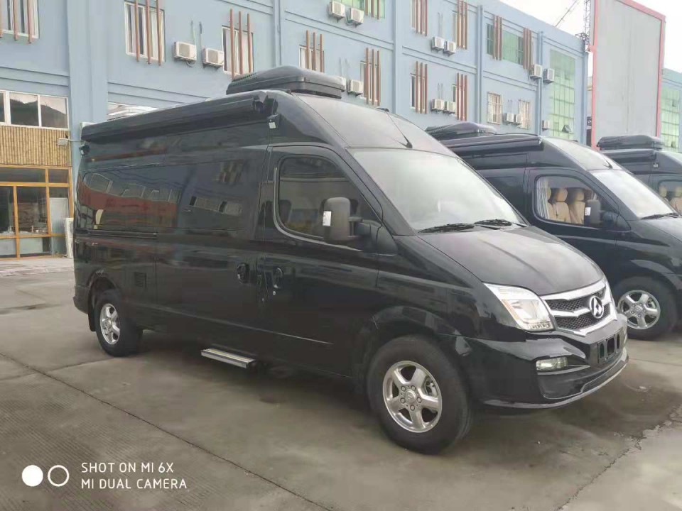 11.24 G20杭州房车展亿龙房车推出特价大通长轴高顶房车仅24.8万