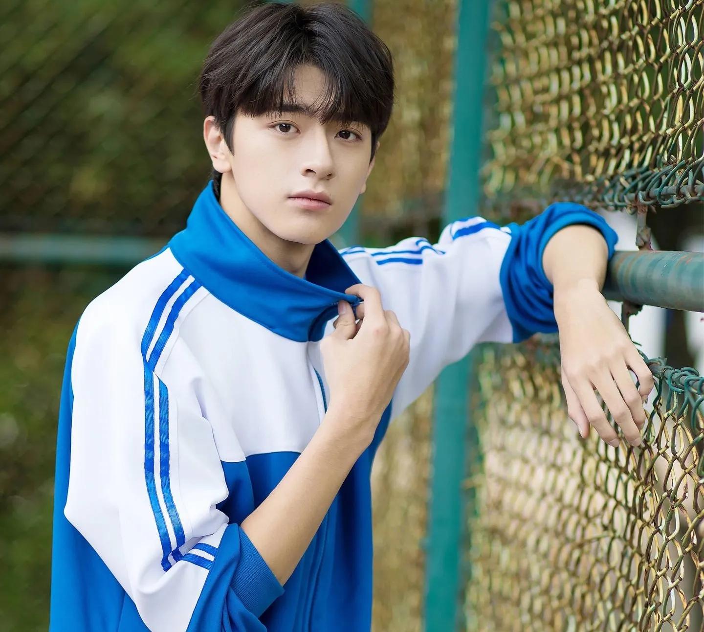 七位“眼熟却记不住”的90后小生，都是网剧专业户，就记不住名字