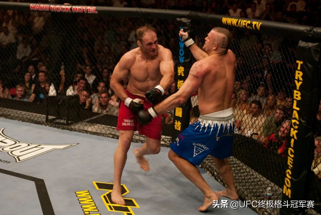 ufc146凯恩vs大脚(专题 | 扭转乾坤：那些冠军中的“复仇者”)