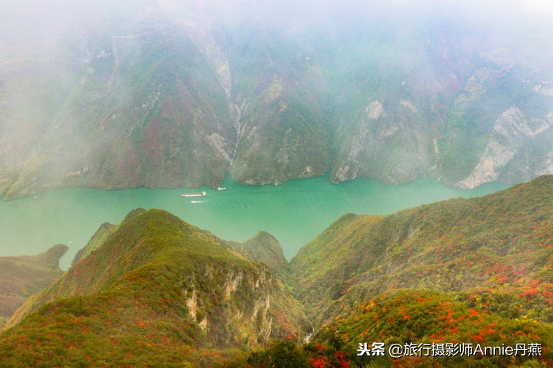 重庆巫山正是漫山红叶正艳时，这条赏秋小众线路，绝不能错过