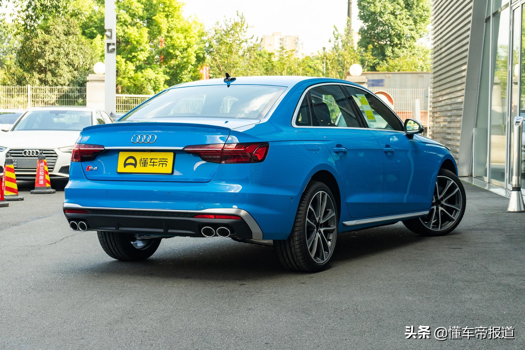 新车 | 售46.88万元起 新奥迪RS、S家族多车联袂上市