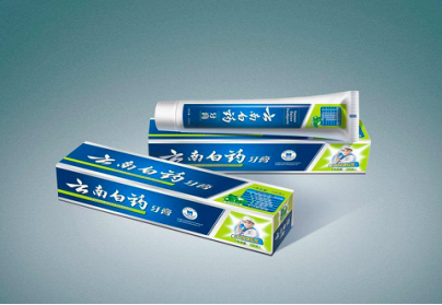 中国牙膏第一品牌诞生！打败外货高露洁和佳洁士，3年狂卖6亿支