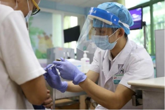 新版医学院“F4”出炉，北京协和稳居榜首，二三四名大变样