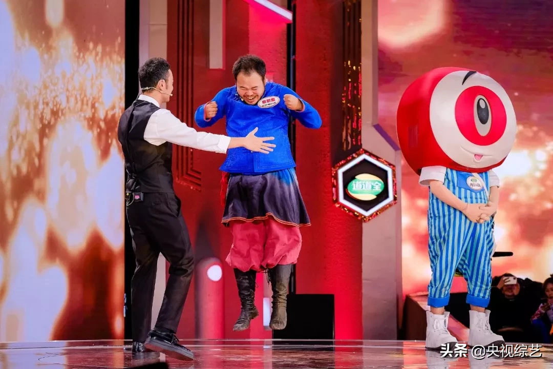 超美新疆姑娘，超高颜值机长，转圈的内蒙汉子，考下53个证的牛人……