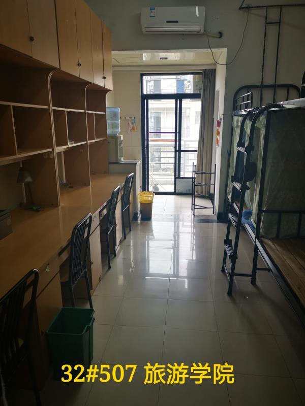 毕业前恢复寝室原貌，还收到入职“护身符”，这所高校职前教育真硬核！