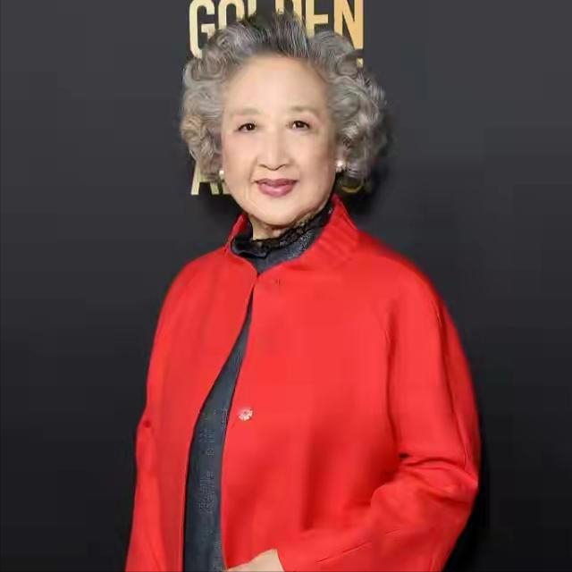 60中老年烫发发型图片(为什么有些老年人喜欢染红发烫小卷) - 赤虎壹