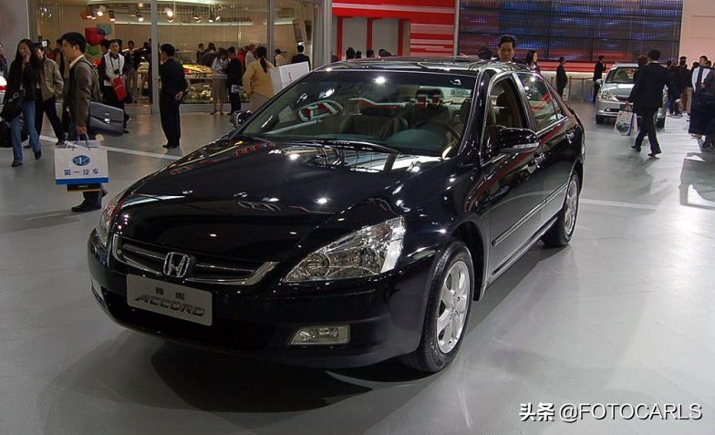 本田雅阁2005-2018车型进化史实拍，哪款才能叫经典？