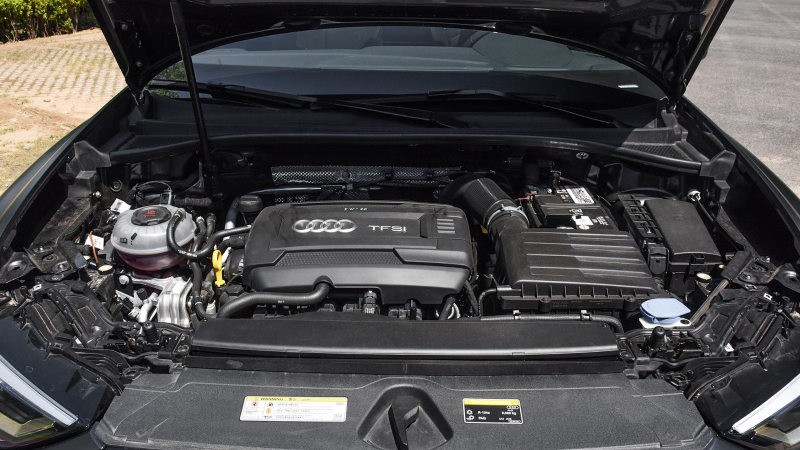 入门配置谁更丰富？奥迪Q3 Sportback对比宝马X2