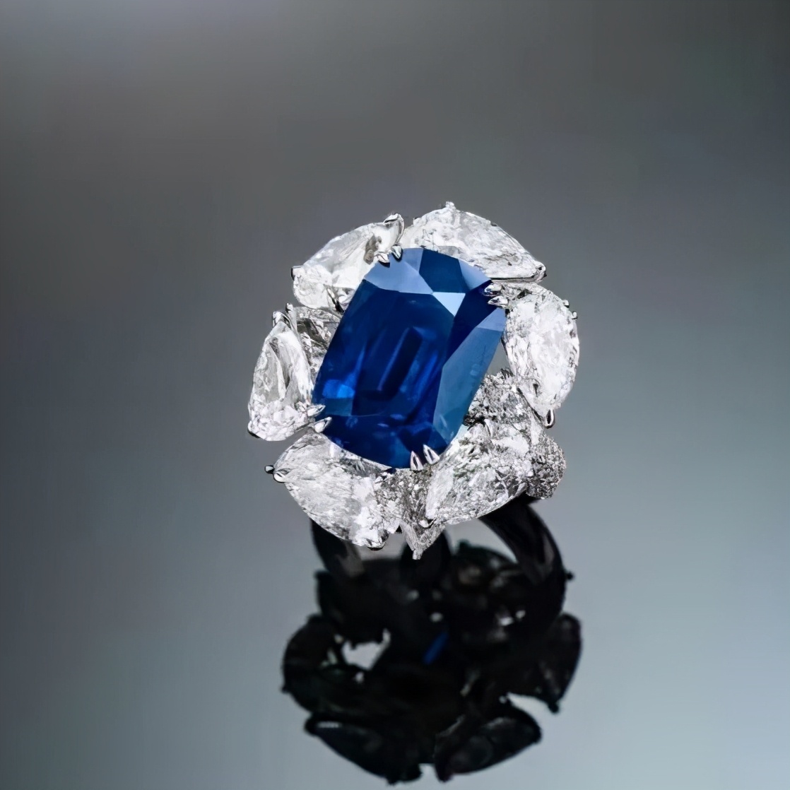 克什米尔蓝宝石 克什米尔矢车菊蓝宝石-北京百科网