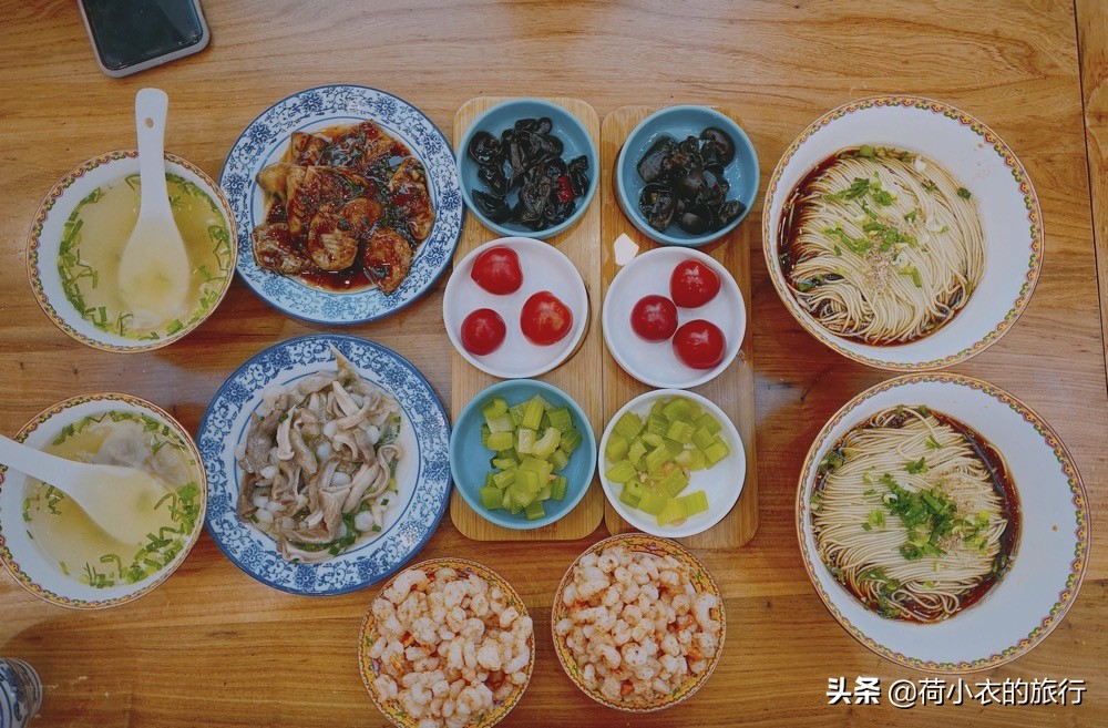 来苏州旅游，必吃的6份特色美食，有贵有便宜，你都吃过了吗？