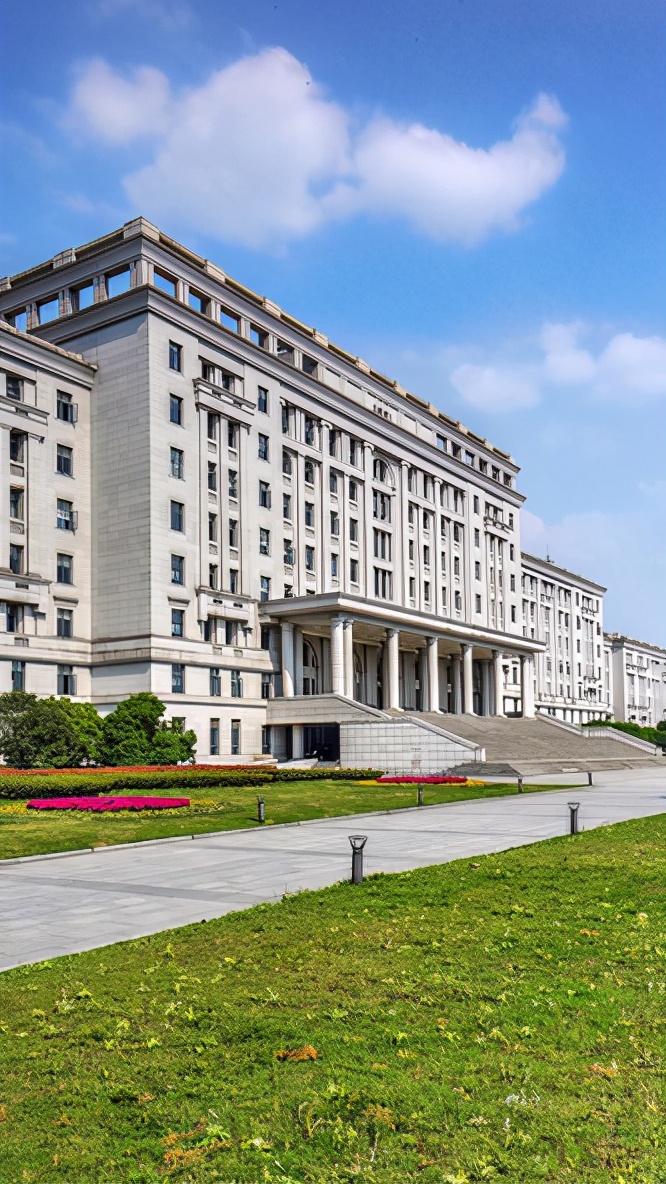 你的理想大学，终于被做成了手机壁纸