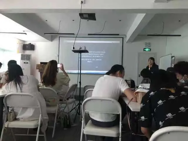 小白变大神，兼职月入五位数？这些“培训课”真有这么神奇吗