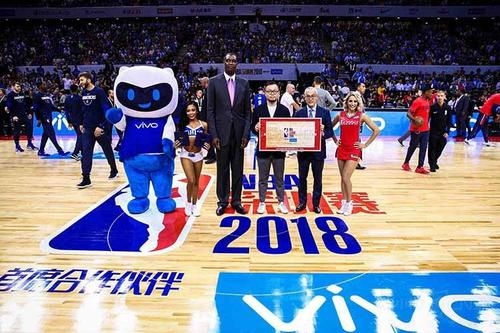 為什么中國沒有球隊在nba（加拿大有猛龍加入了NBA聯盟，那么中國球隊有可能加入NBA聯盟嗎？）