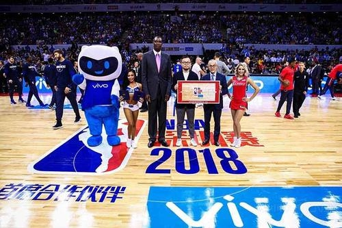 为什么中国没有球队在nba（加拿大有猛龙加入了NBA联盟，那么中国球队有可能加入NBA联盟吗？）