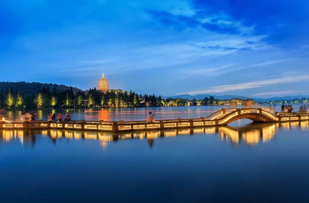 五年级七单元习作《中国的世界文化遗产》，原创作文万里长城