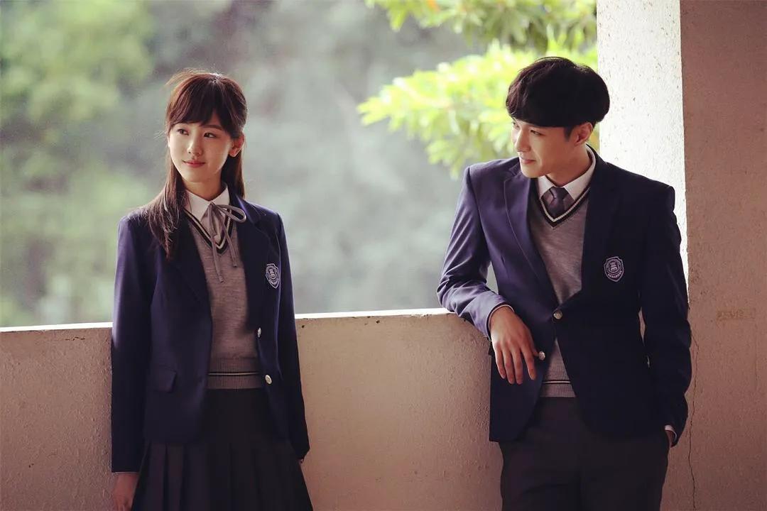 陈都灵“南航校花浮沉史”，她和章泽天，美人难逃金钱劫