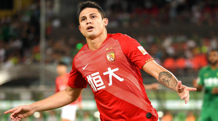 世界杯足球明星照我去战斗（艾克森唱国歌，跟随蒿俊闵一起宣誓，品读《红星照我去战斗》）-趣拿体育