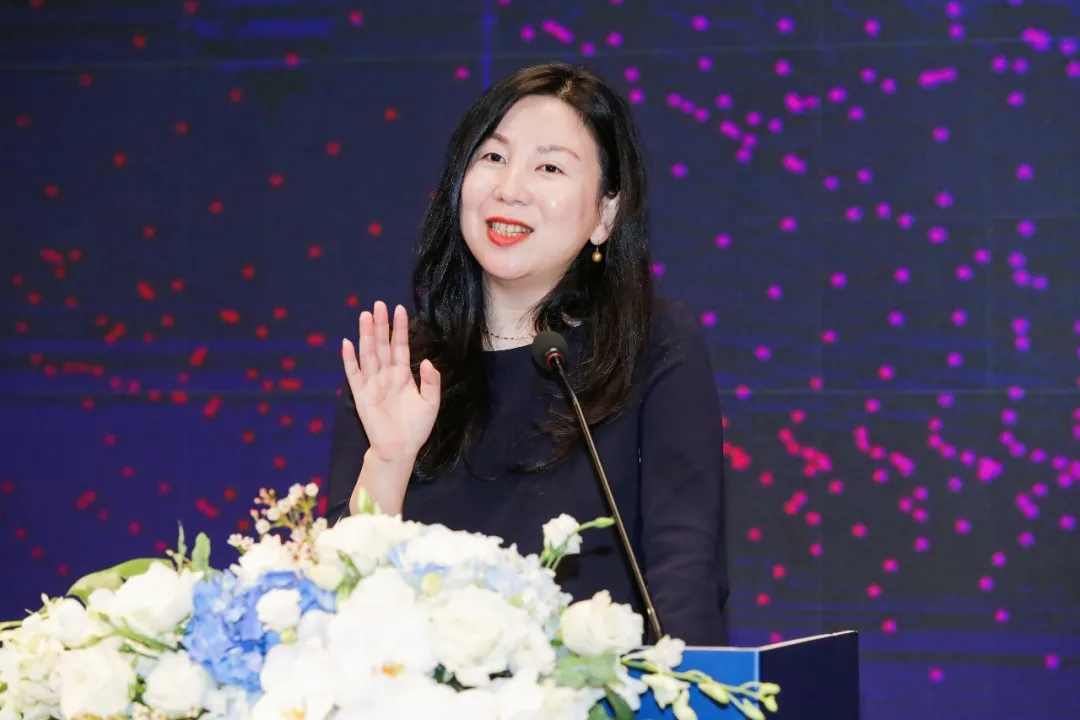 阿里巴巴集团公共事务总裁闻佳:城市资源数智化的时代机遇