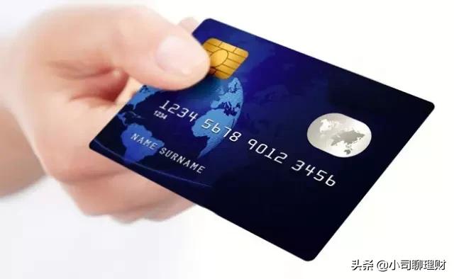 储蓄卡和借记卡哪个好（借记卡是储蓄卡吗）