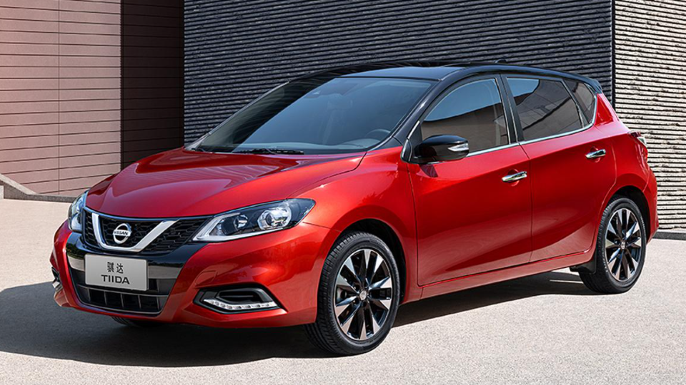东风日产骐达tiida,目前月销量在5000辆左右,在紧凑型两厢车中销量