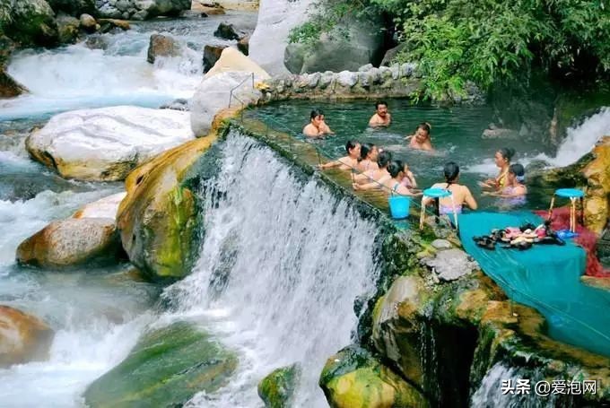 这才是四川最美的野温泉，水好景色美！