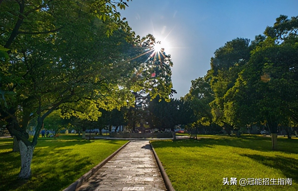 四川有哪些适合初中毕业可以就读的卫校？