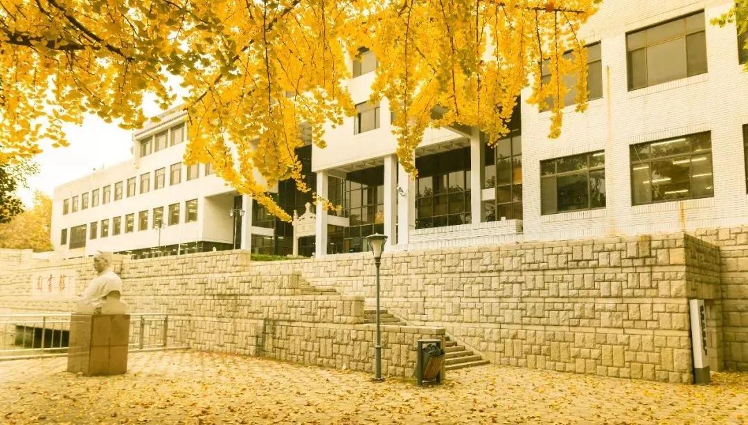 母校曲阜师范大学，“学而不厌，诲人不倦”的精神一直激励着我