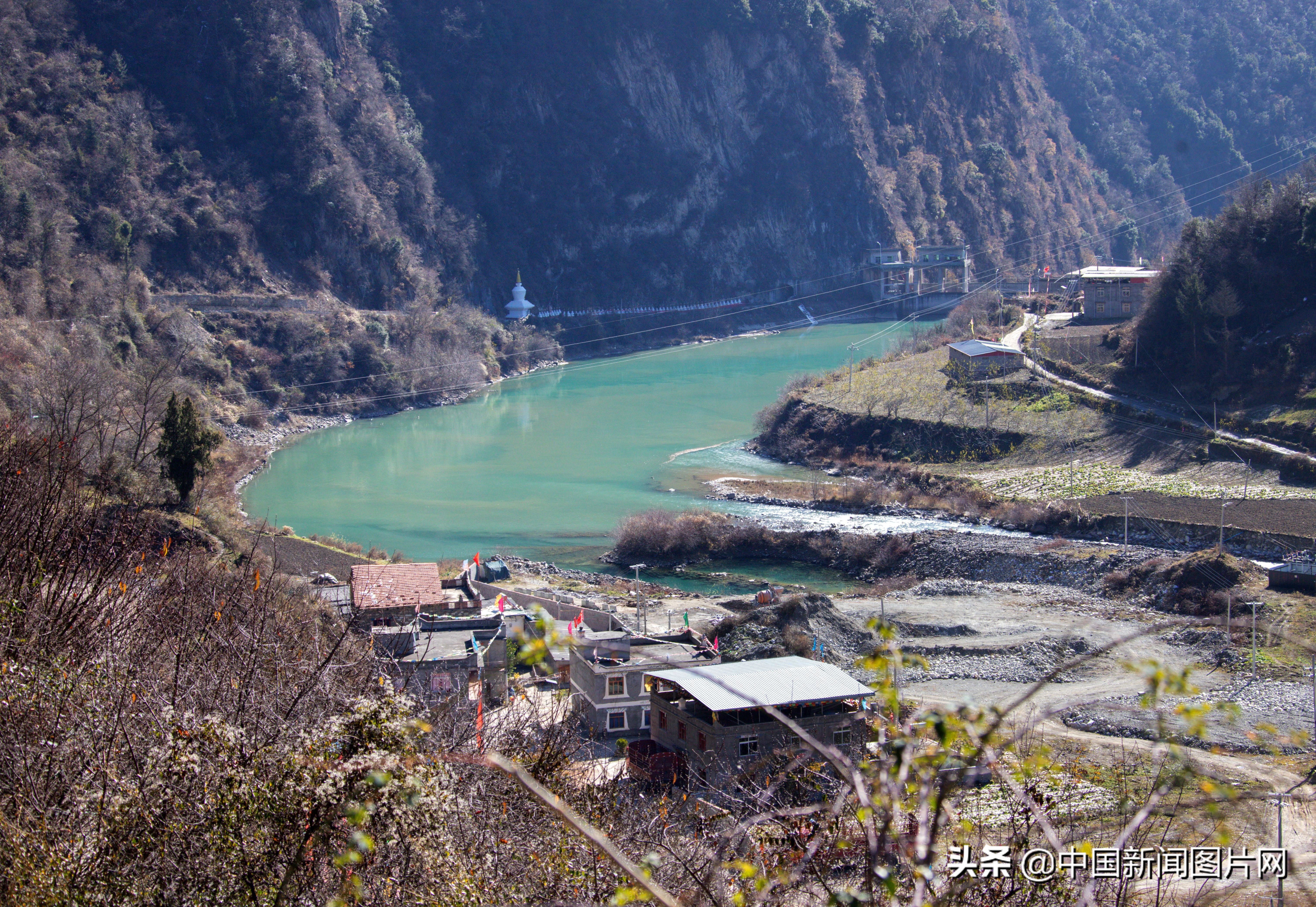孟屯河谷海拔多少米高(孟屯河海拔高度是多少)-第3张图片-巴山号